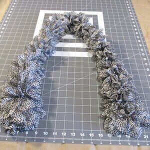 Ruffle Scarf - Tan & Black